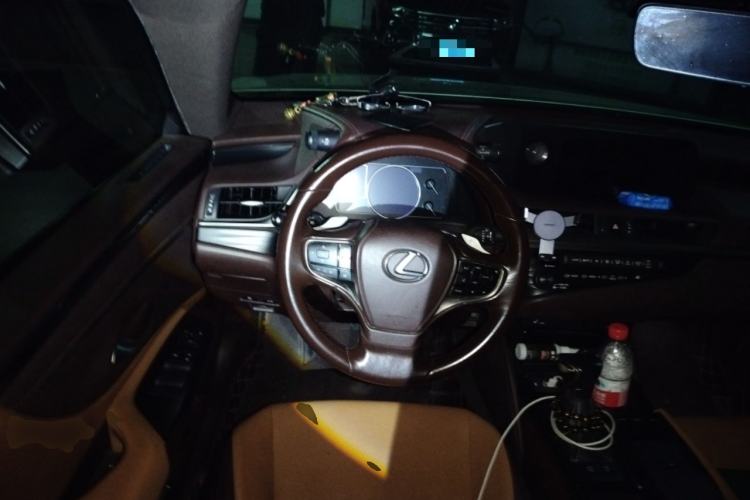 Used Lexus ES 2020 200 Excellence Edition Steering Wheel