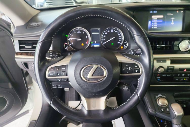 Used Lexus ES 2015 200 Elite Edition
