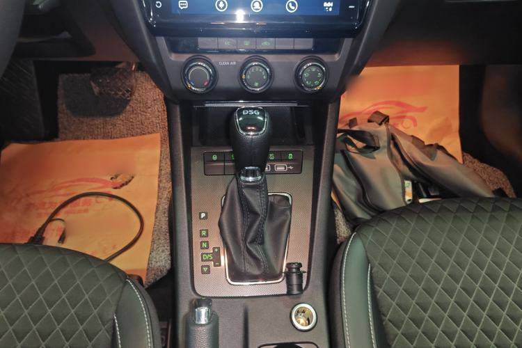 Used Skoda Octavia 2019 TSI280 DSG Luxury Edition Station Wagon China VI Standard