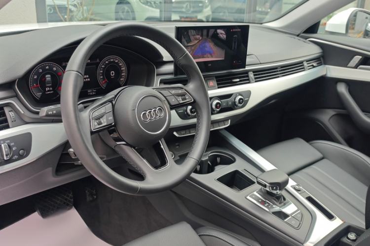 Used Audi A4L 2024 40 TFSI Fashion Dynamic Model
