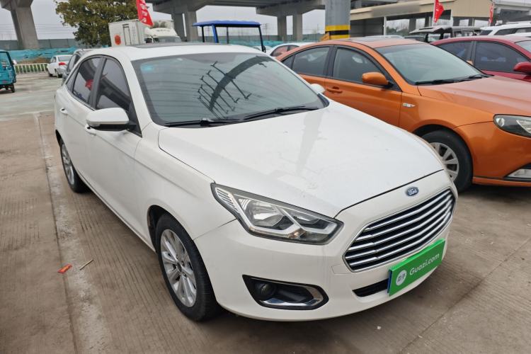Used Ford Escort 2015 1.5L Automatic Fashion Model
