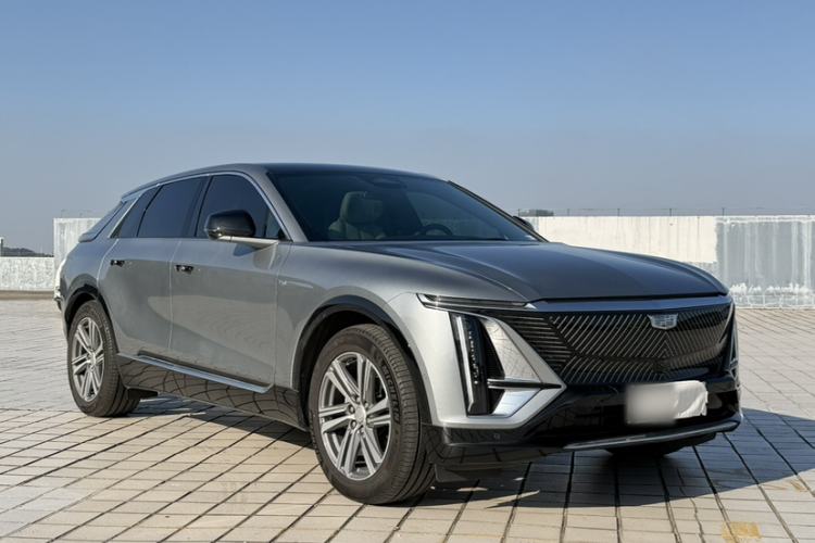 Used Cadillac LYRIQ 2024 Rear-Drive Standard Range Luxury Edition
