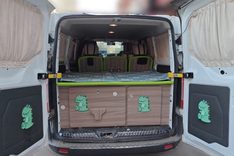 Used Ford Transit 2017 2.0T Gasoline Automatic Multi-Function Commercial Vehicle Short Wheelbase Low Roof China V Standard
