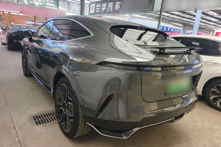 Used Avatr 11 2023 HarmonyOS Version Smart Enjoyment Upgrade Model 90-Degree Rear-Wheel Drive Edition