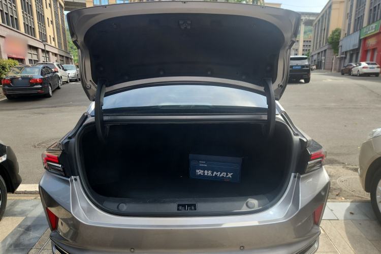 Used Dongfeng Aeolus Yixuan MAX 2021 1.5T Ultra-Stylish Trendsetter Edition Trunk