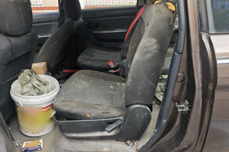 Used Dongfeng Fengon 330 2014 1.5L Manual Standard Edition DK15-02 Left Rear Seat