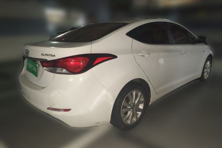 Used Hyundai Elantra (5th Generation / Langdong) 2016 1.6L Automatic Smart Version