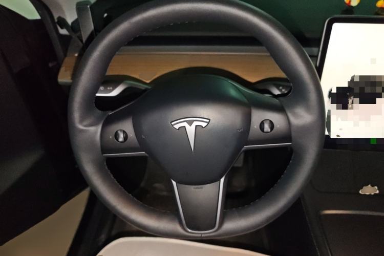 Used Tesla Model Y 2022 Rear-Wheel-Drive Version
