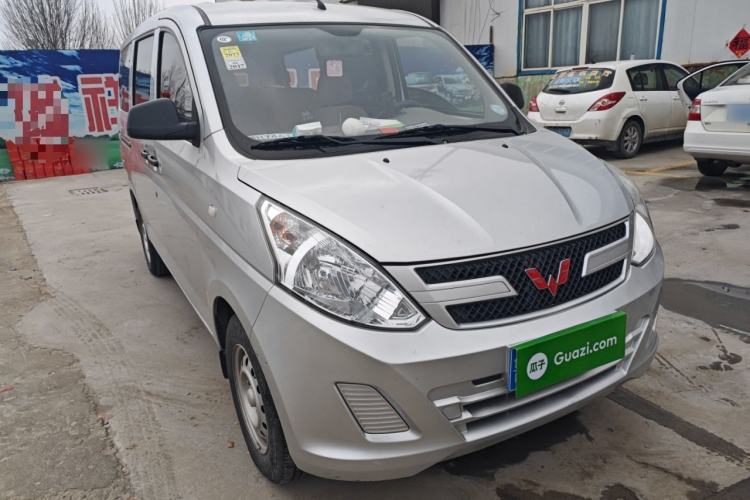 Used Wuling Rongguang V 2015 1.2L Practical Model
