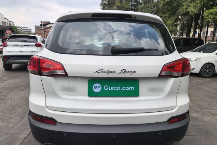Used Zotye Domy X5 2017 Upgraded Model 1.5T Manual Luxury Version Rear