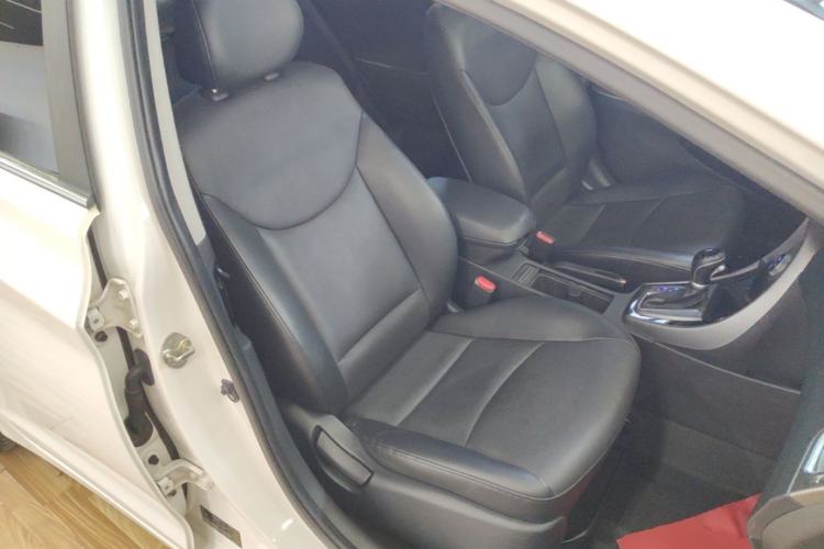 Used Hyundai Elantra (5th Generation / Langdong) 2015 1.6L Automatic Luxury Model Right Front Seat