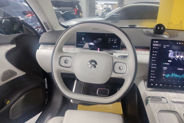 Used Nio ET7 2022 100kWh First Edition Steering Wheel