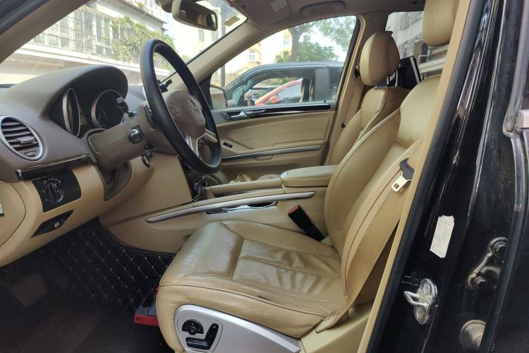 Used Mercedes-Benz GL-Class 2011 GL 450 4MATIC Prestige Edition Left Front Seat