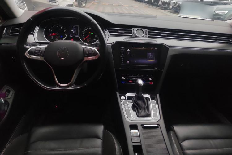 Used Volkswagen Magotan 2020 330TSI DSG Leading Model
