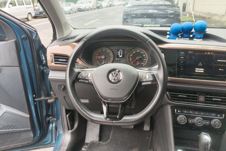 Used Volkswagen Tharu 2019 280TSI Two-Wheel Drive Luxury Version China VI Standard Steering Wheel
