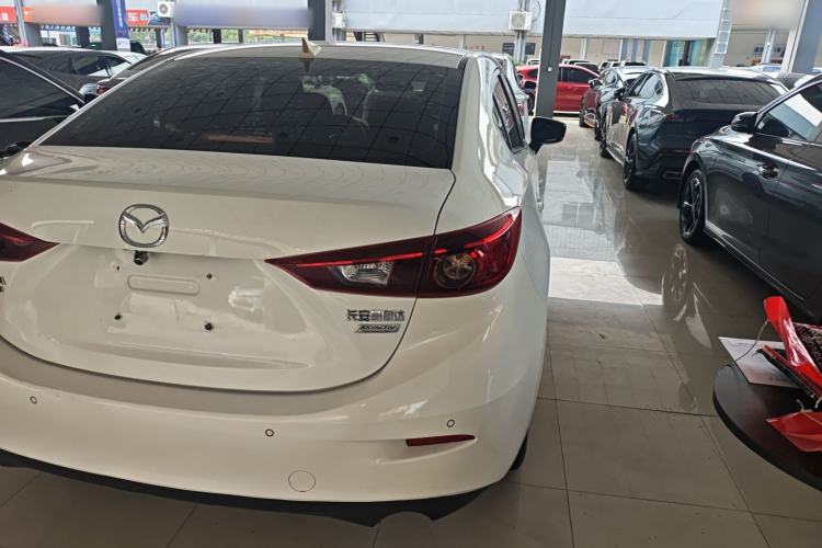 Used Mazda 3 Axela 2017 Sedan 1.5L Manual Comfort Model Emission Standard China V
