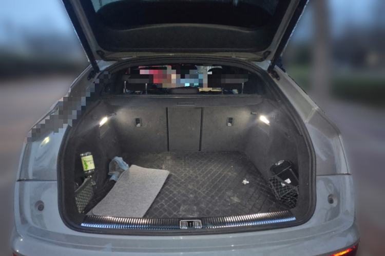 Used Audi Q5L Sportback 2022 40 TFSI Luxury Model Trunk