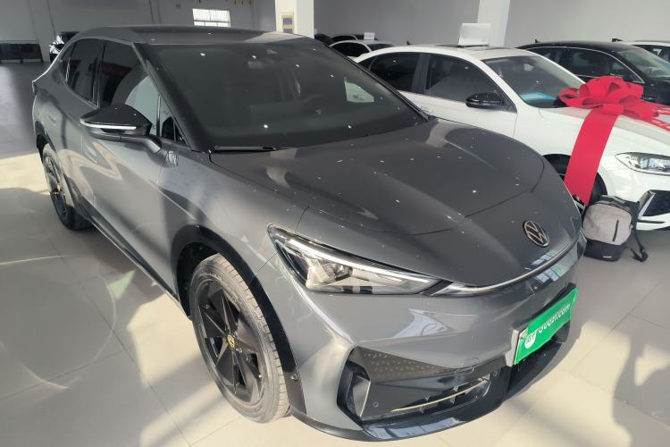 Used Volkswagen ID.UNYX 2024 Pro Long-Range Version Front Right 45 Deg