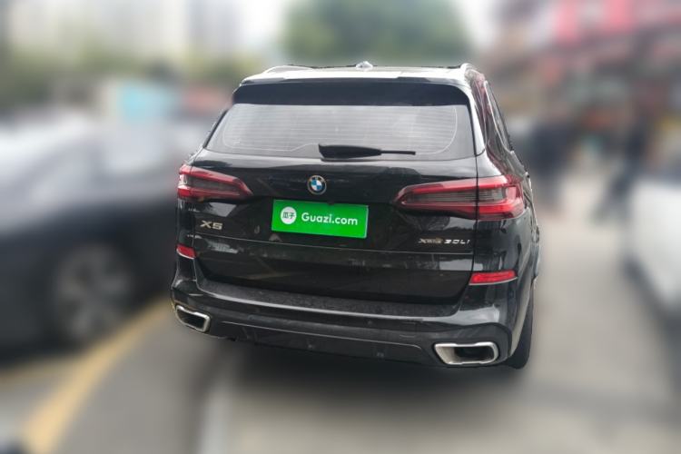 Used BMW X5 2022 xDrive 30Li Luxury M Sport Package
