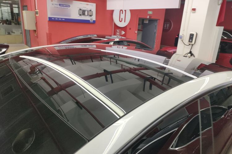 Used Tesla Model Y 2022 Long-Range All-Wheel-Drive Version