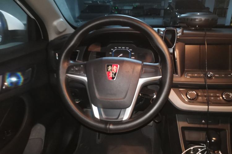 Used Roewe 360 2017 1.5L Automatic Smart Screen Version Steering Wheel