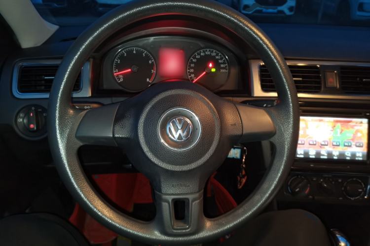 Used Volkswagen Santana 2015 1.6L Automatic Comfort Edition Steering Wheel