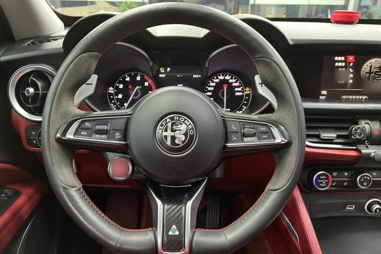 Used Alfa Romeo Stelvio 2017 2.0T 200HP Luxury Edition
