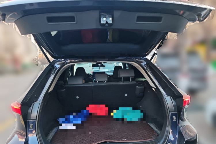 Used Toyota Harrier 2022 2.0L CVT Two-Wheel Drive Deluxe Edition
