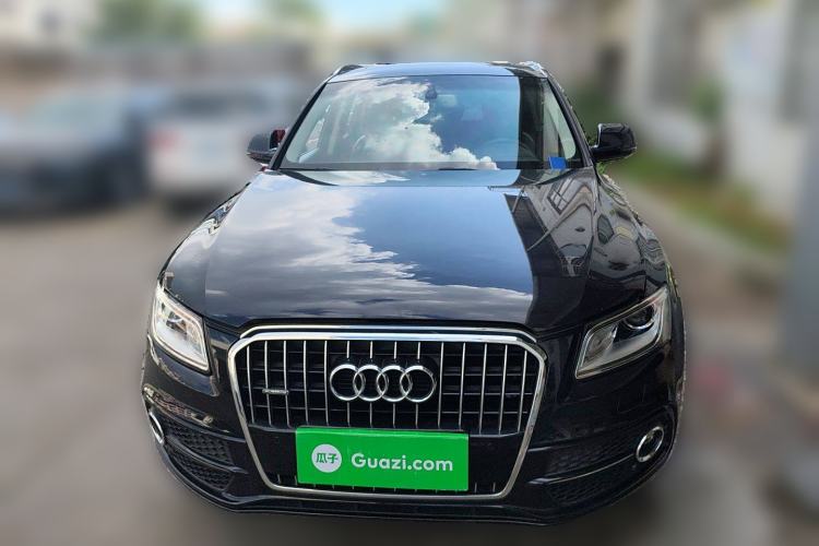 Used Audi Q5 2018 Collector's Edition 40 TFSI Technology Model
