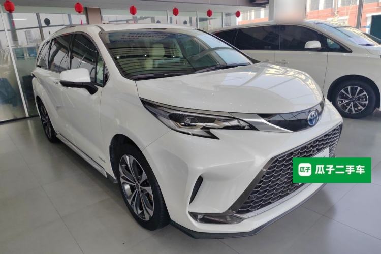 Used Toyota Granvia 2023 2.5L Hybrid Prestige PLUS Edition Front Right 45 Deg