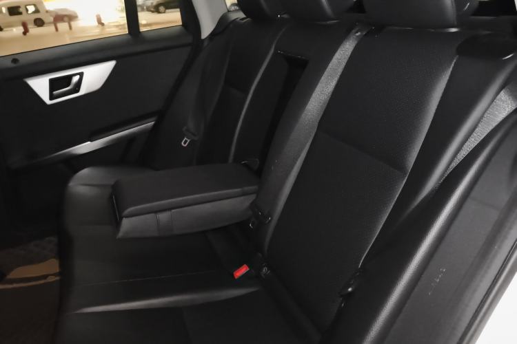 Used Mercedes-Benz GLK-Class 2013 GLK 300 4MATIC Dynamic Sunroof Model
