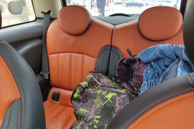 Used MINI 2011 1.6L COOPER Fun
