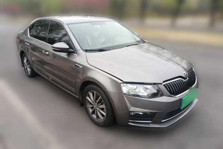 Used Skoda Octavia 2017 1.6L Manual Trend Edition Front Right 45 Deg