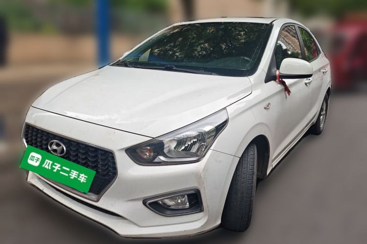 Used Hyundai Verna (older generation) 2017 1.4L Manual Colorful Skyroof Version China V Standard