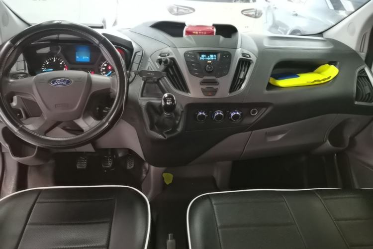 Used Ford Transit 2017 2.0T Diesel Multi-Purpose Commercial Vehicle Short Wheelbase Low Roof China V Standard
