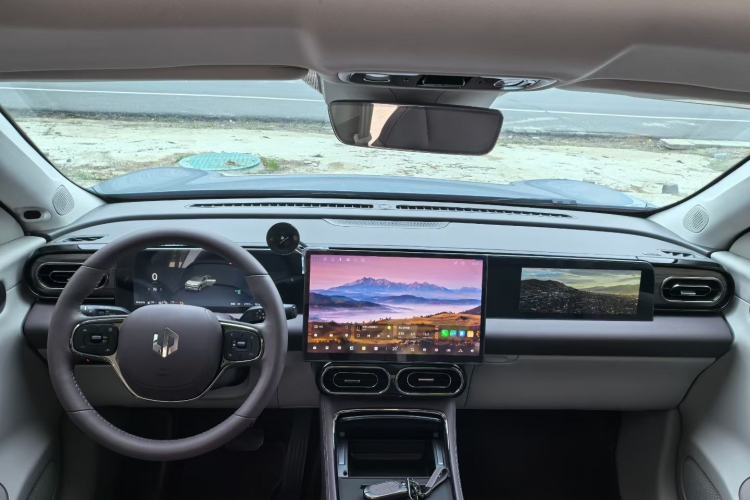 Used Leapmotor C11 2024 Range-Extended 300 Luxury Edition