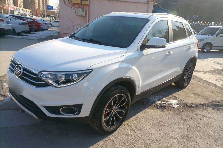 Used FAW Senya R7 2017 1.6L Manual Luxury Model