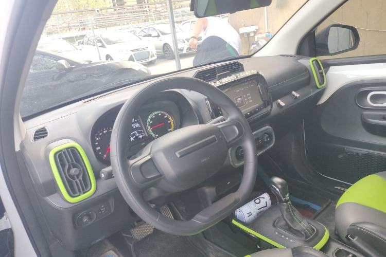 Used Roewe Clever 2021 302km All-Round Version Center Console