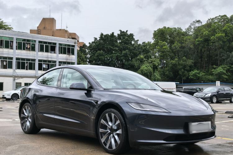 Used Tesla Model 3 2023 Rear-Wheel-Drive Version Exterior 2
