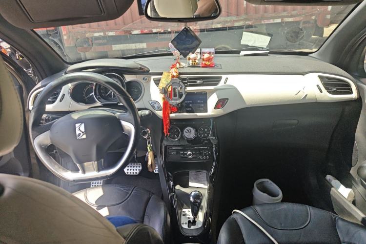 Used DS 3 2012 1.6L Supreme Edition