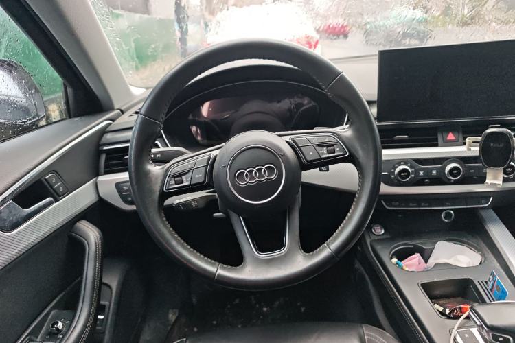 Used Audi A4L 2020 40 TFSI Fashionable and Elegant Model