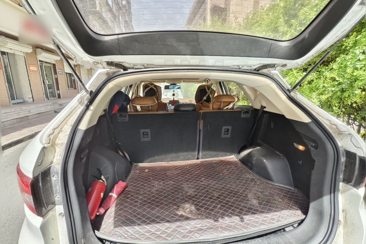 Used Soueast DX7 2016 1.5T Manual Triumph Edition Trunk