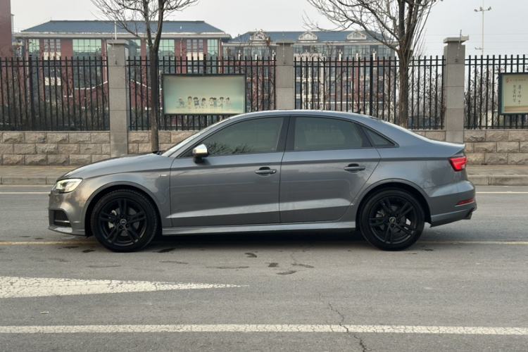 Used Audi A3 2020 Limousine 35 TFSI Fashion Edition China VI Emission Standard