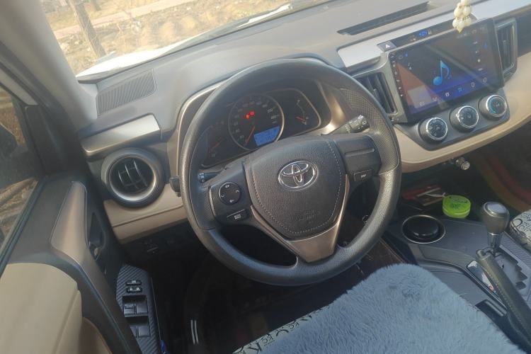 Used Toyota RAV4 2013 2.0L CVT Two-Wheel Drive Urban Edition