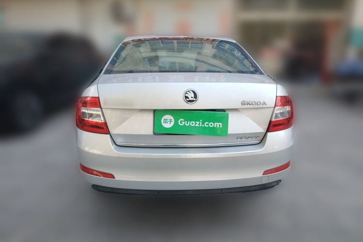 Used Skoda Octavia 2015 1.6L Manual Yijun Edition Rear