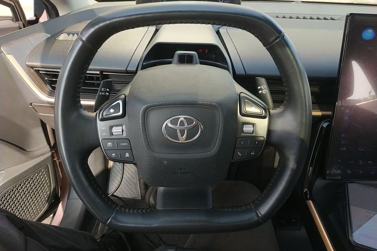 Used Toyota bZ3 2023 616 km Long-Range Premium
