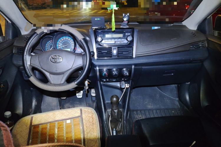 Used Toyota Vios 2014 1.3L Manual Xiang Edition Center Console