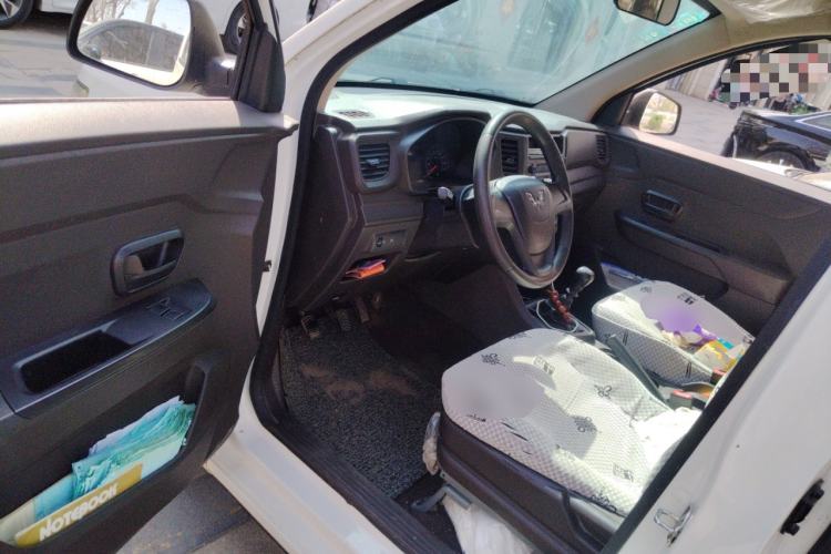 Used Wuling Hongguang V 2019 1.5L Jingqu Version China VI LAR
