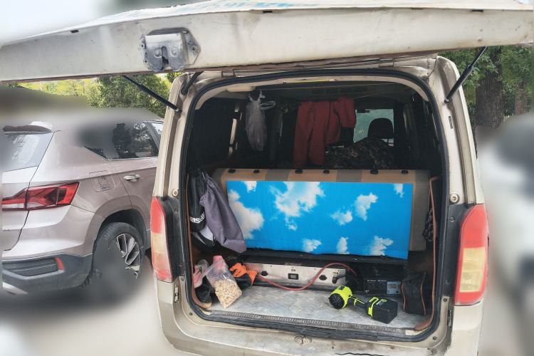 Used Wuling Rongguang V 2015 1.5L Standard Version Trunk