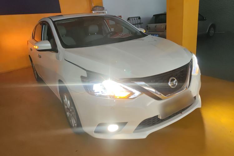Used Nissan Sylphy 2018 1.6XV CVT Deluxe Edition Front Right 45 Deg